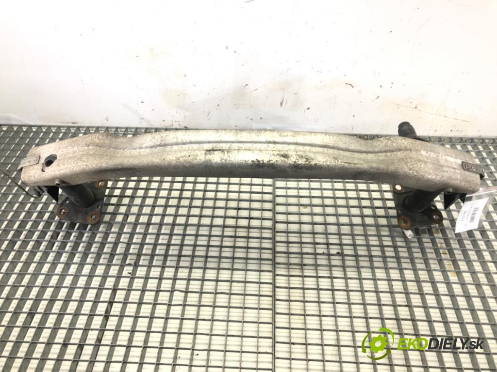 AUDI A4 B7 Kombi 2006 85 kW 1.9 TDI 1896 Výstuha nárazníka predný  (Výstuhy predné)