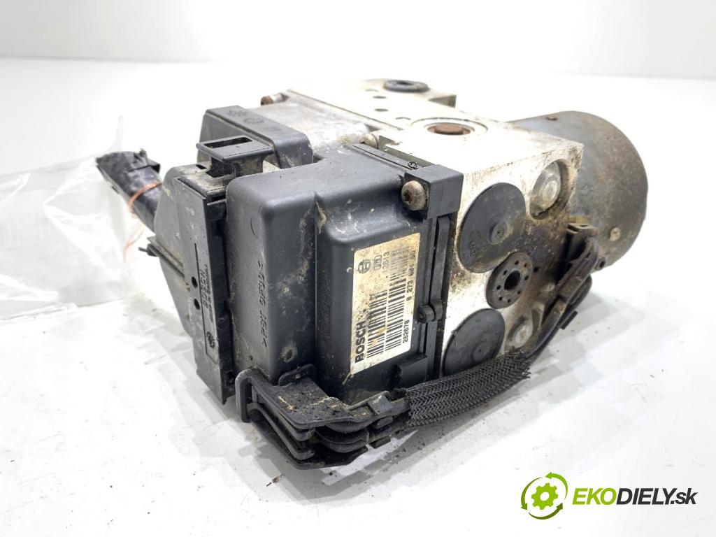 RENAULT KANGOO nadwozie wielkoprzestrzenne (MPV) 2002 70 kW 1.6 16V 4x4 (KC0P, KC0S, KC0L) 1598 Pumpa ABS  (Pumpa ABS)