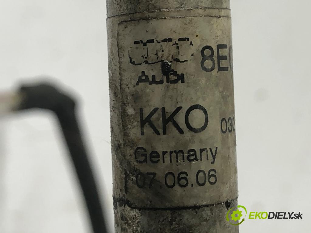 AUDI A4 B7 Kombi 2006 85 kW 1.9 TDI 1896 rúrka klimatizace 8E0260707BK (Rozvody klimatizace)