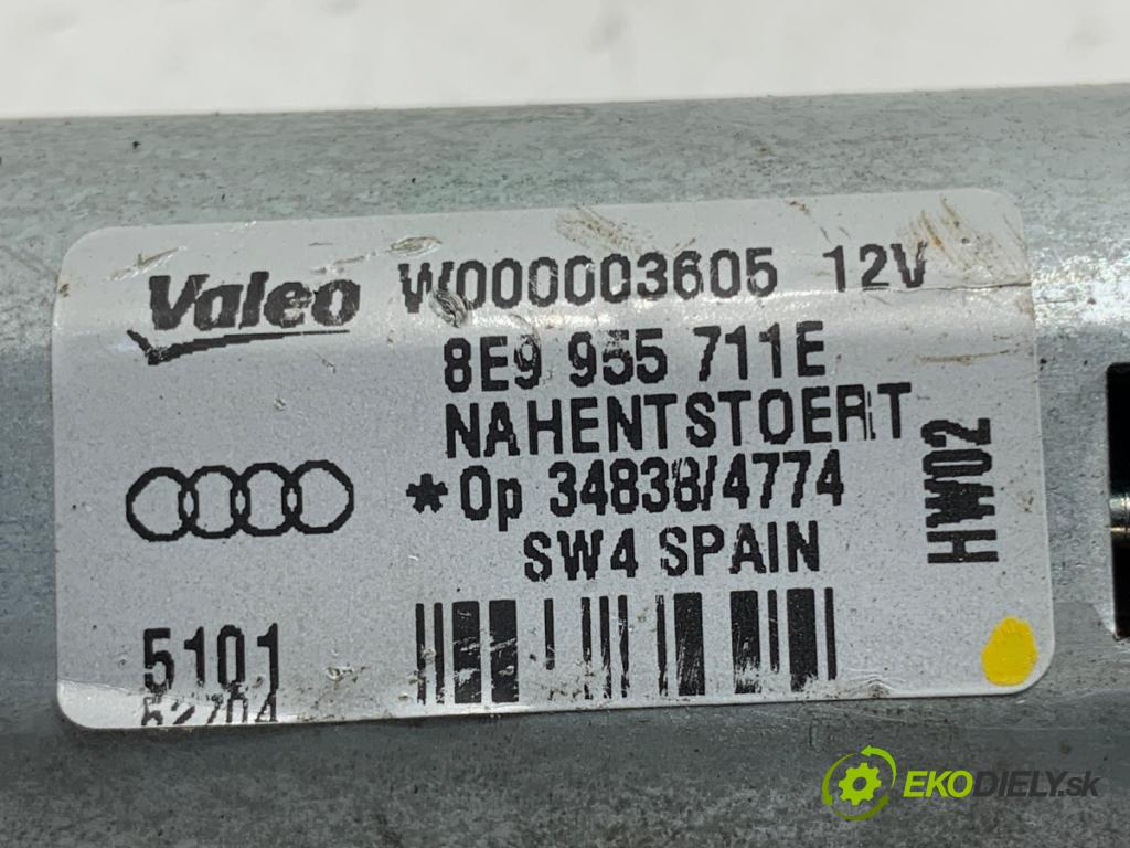 AUDI Q7 4L SUV 2007 171 kW 3.0 TDI quattro 2967 motor stěračů zadní část 8E9955711E