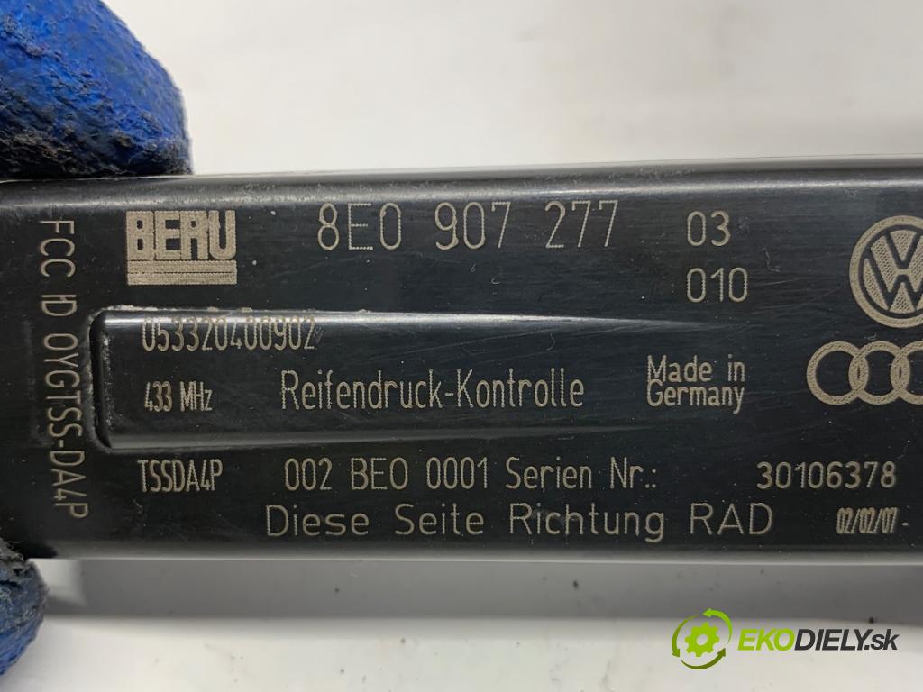 AUDI Q7 4L SUV 2007 171 kW 3.0 TDI quattro 2967 Snímač tlaku OPON 8E0907277 (Snímač tlaku v pneumatike)