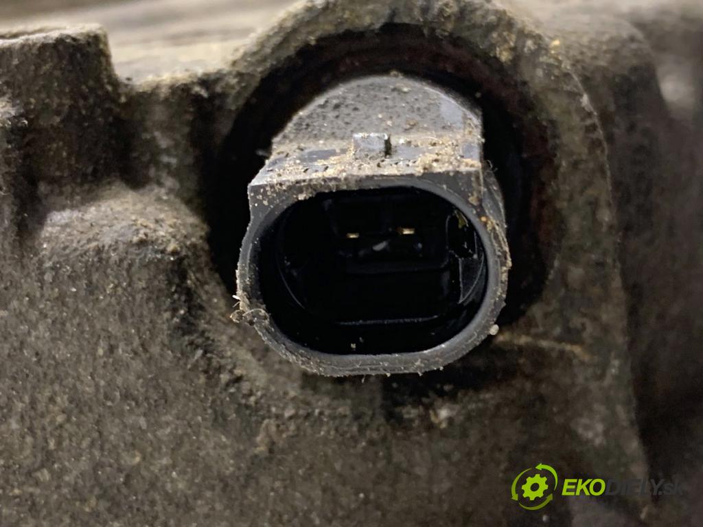 RENAULT ESPACE IV nadwozie wielkoprzestrzenne (MPV) 2002 88 kW 1.9 dCi (JK0U, JK0G) 1870 Kompresor klimatizácie 8200067915 (Kompresor klimatizácie)