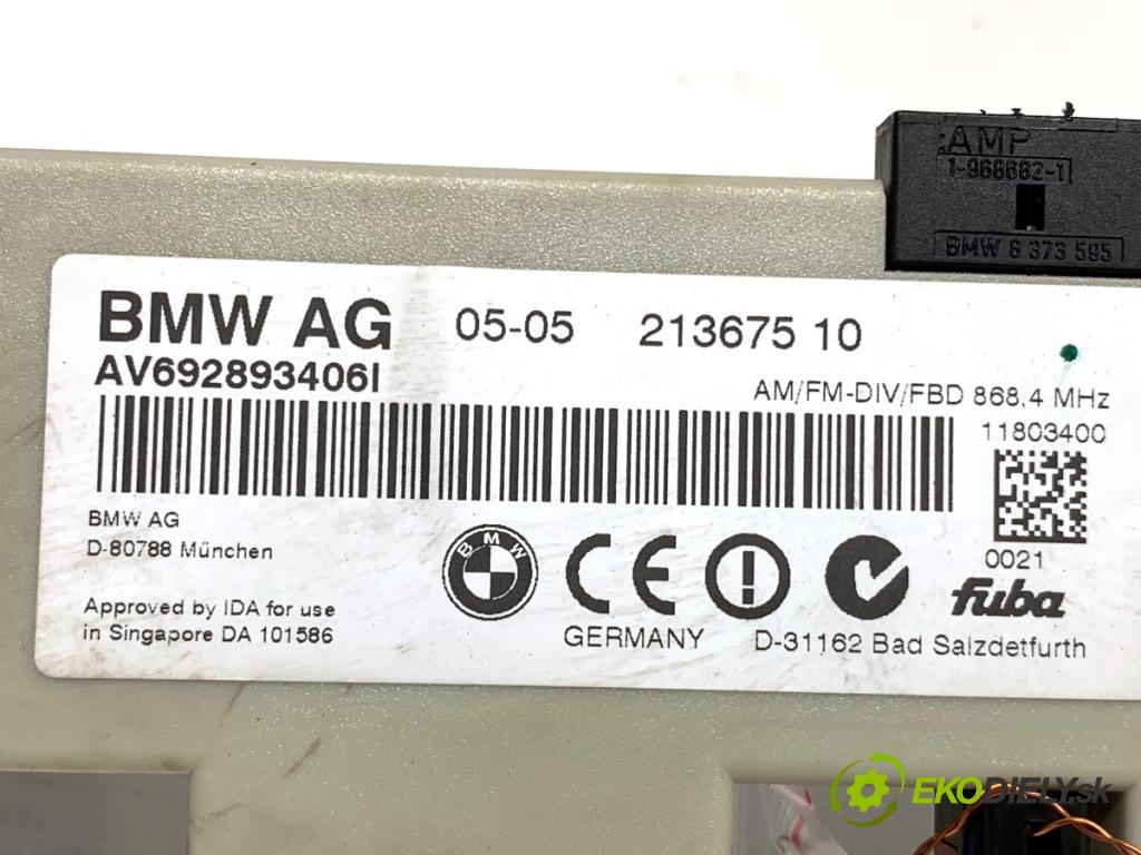 BMW E90 sedan 2005 110 kW 320 i 1995 Zosilňovač Antenní: 6928934 (Zosilňovač)