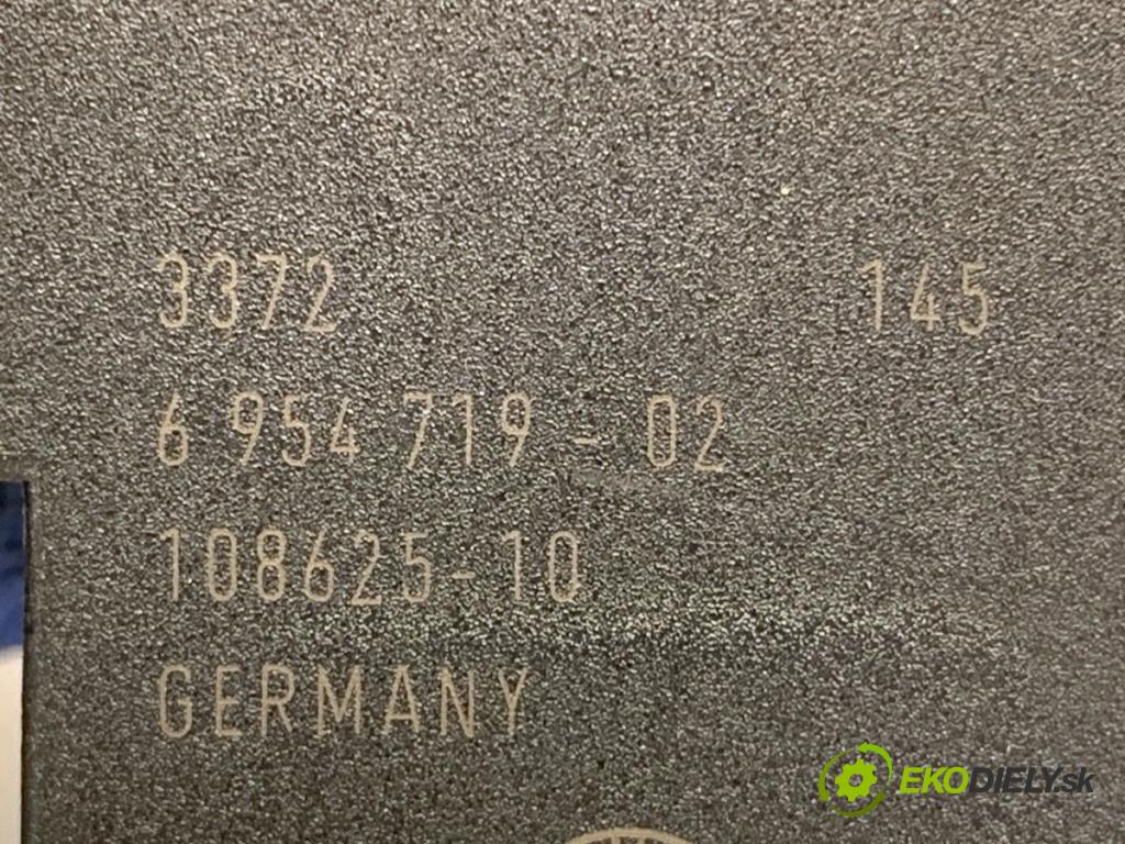 BMW E90 sedan 2005 110 kW 320 i 1995 spinačka 6954719 (Spínacia skrinka)