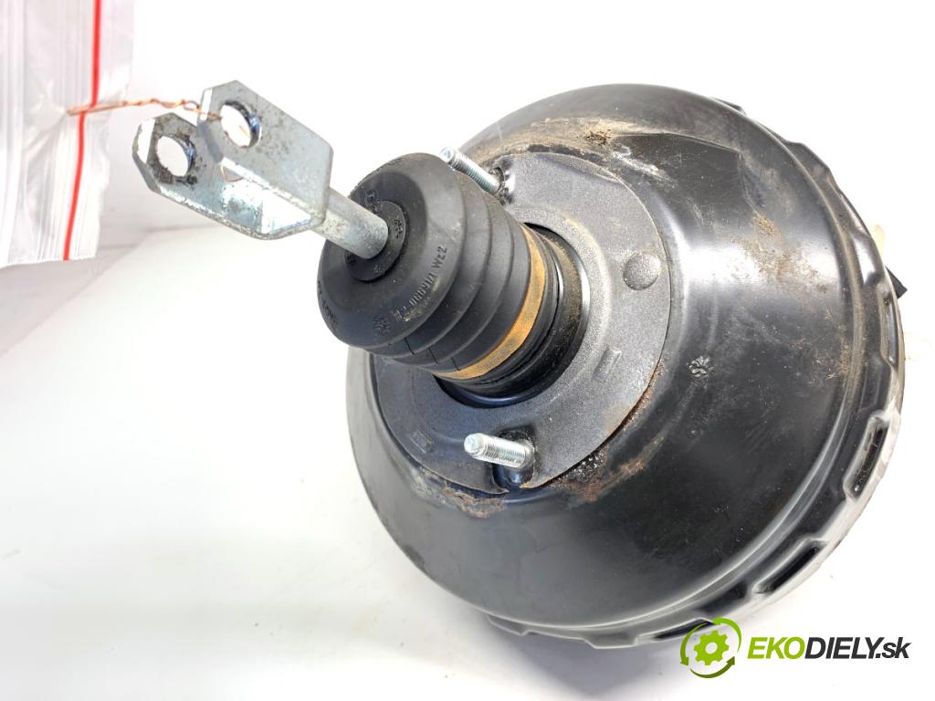 BMW E90 sedan 2005 110 kW 320 i 1995 Posilovač bŕzd 6751976