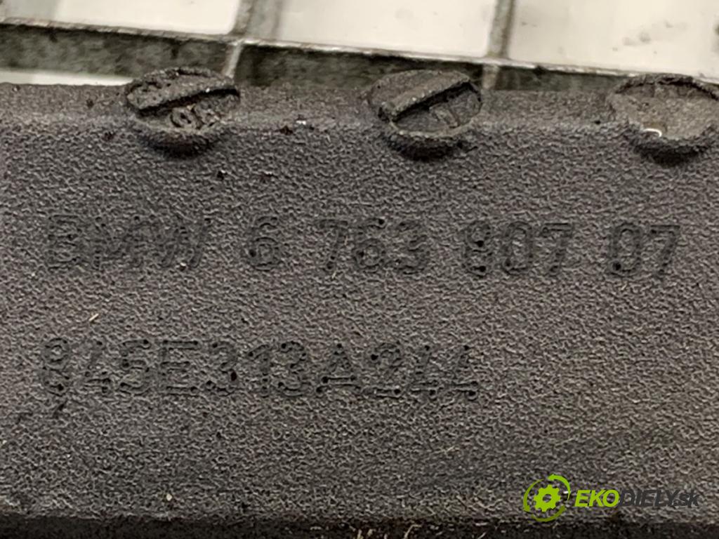 BMW E90 sedan 2005 110 kW 320 i 1995 riadenie 676380707 (Riadenie)