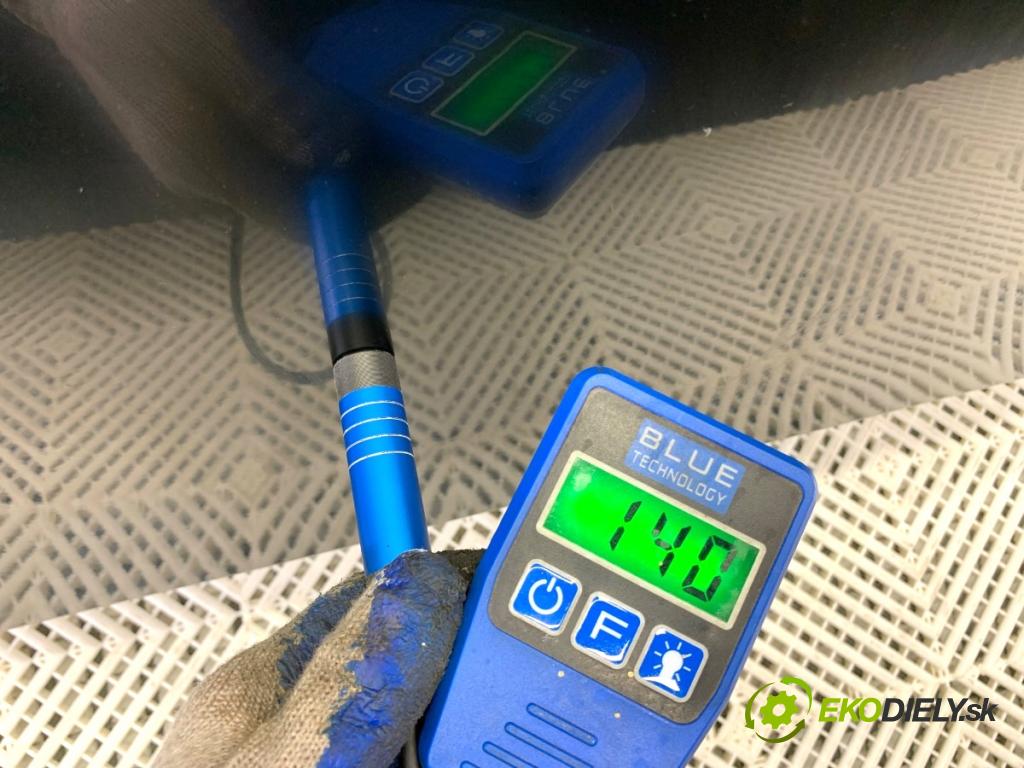 BMW E90 sedan 2005 110 kW 320 i 1995 kapota  (Kapoty)