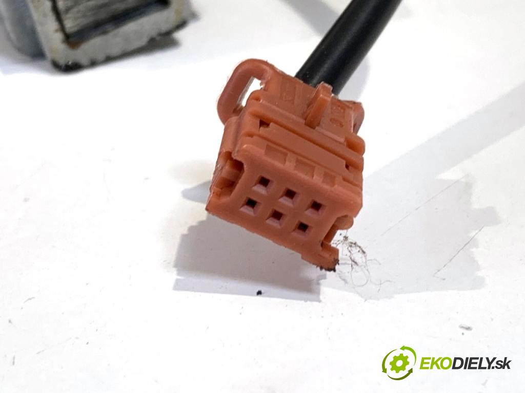 PEUGEOT 308 I liftback 2007 88 kW 1.6 16V 1598 spinačka 36410600 (Spínacia skrinka)