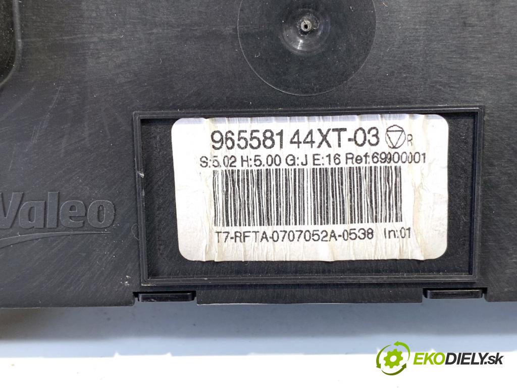 PEUGEOT 308 I liftback 2007 88 kW 1.6 16V 1598 Panel ovládania kúrenia 96558144XT (Prepínacie páčky pod volantom)