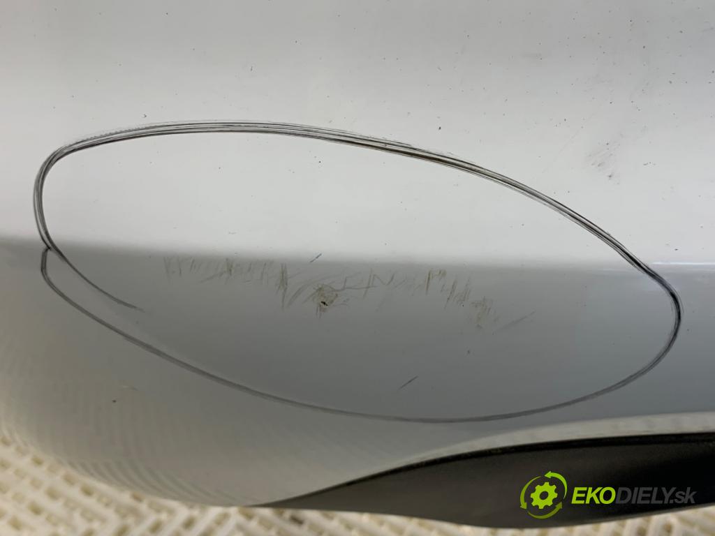 OPEL ASTRA J Kombi 2011 118 kW 2.0 CDTI (35) 1956 nárazník zadní část  (Ostatné)