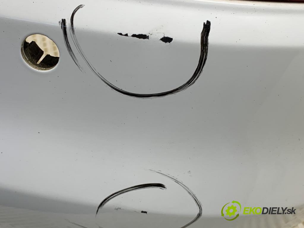 OPEL ASTRA J Kombi 2011 118 kW 2.0 CDTI (35) 1956 nárazník zadní část  (Ostatné)