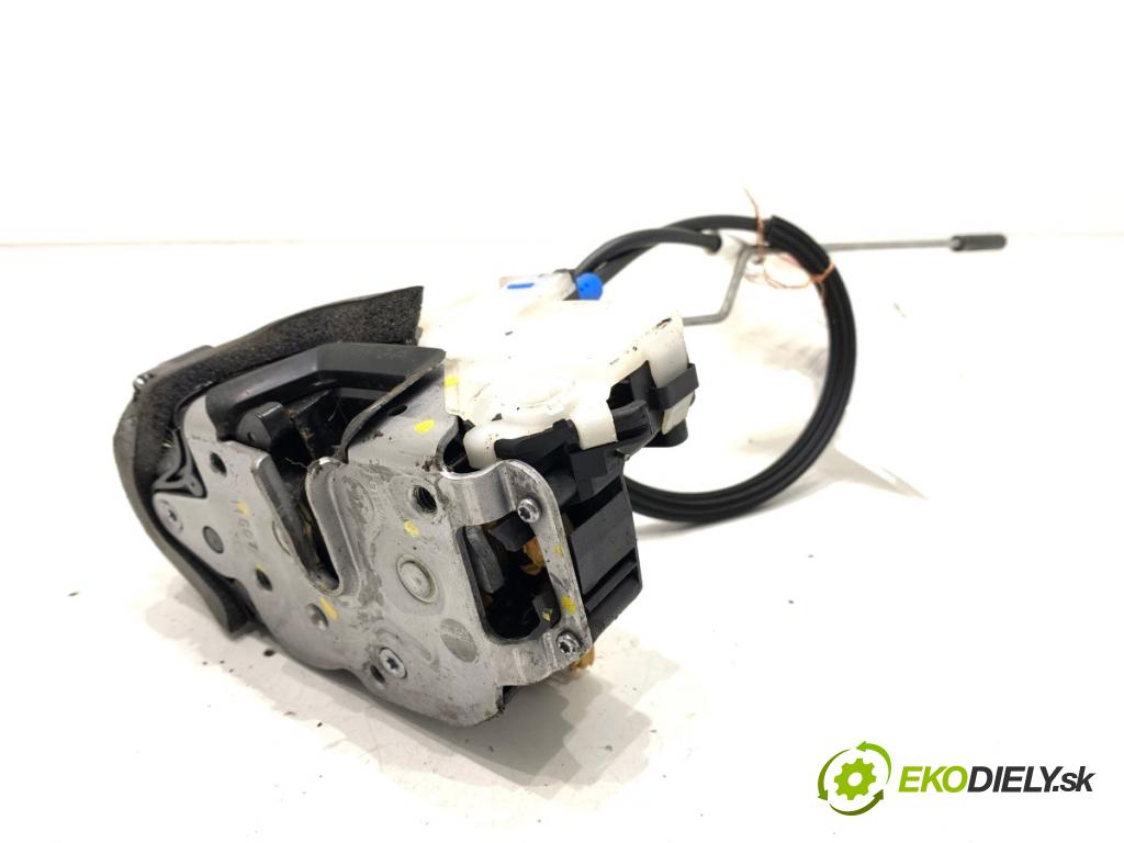 OPEL ASTRA J Kombi 2011 118 kW 2.0 CDTI (35) 1956 zámok dveře levý přední část
