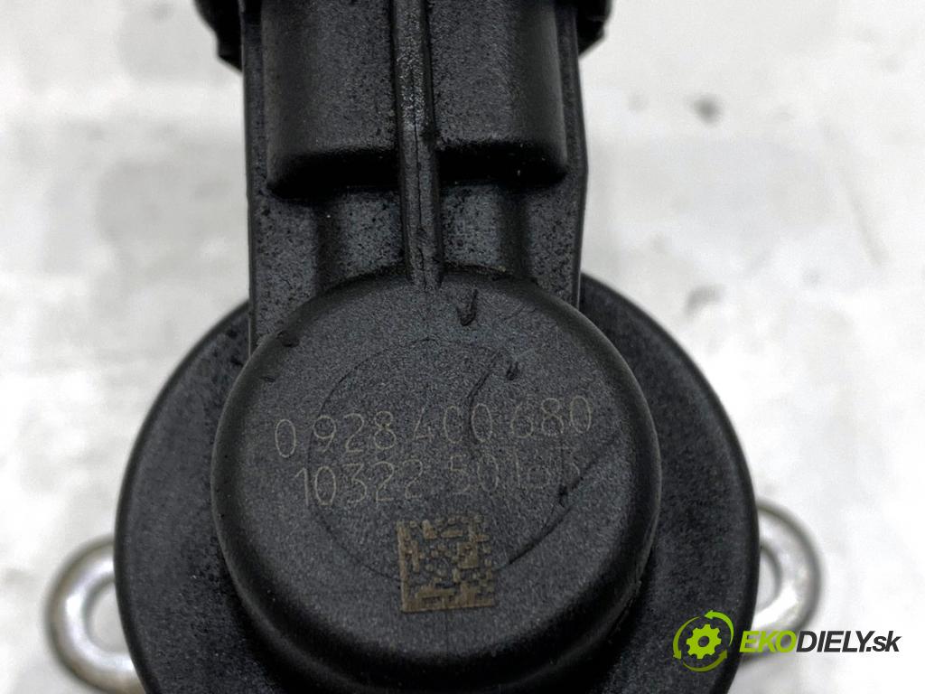 OPEL ASTRA J Kombi 2011 118 kW 2.0 CDTI (35) 1956 Regulátor tlaku paliva 0928400680 (Palivový systém ostatné)