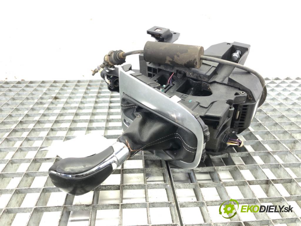 OPEL ASTRA J Kombi 2011 118 kW 2.0 CDTI (35) 1956 kulisa 20934130 (Rýchlostné páky / kulisy)