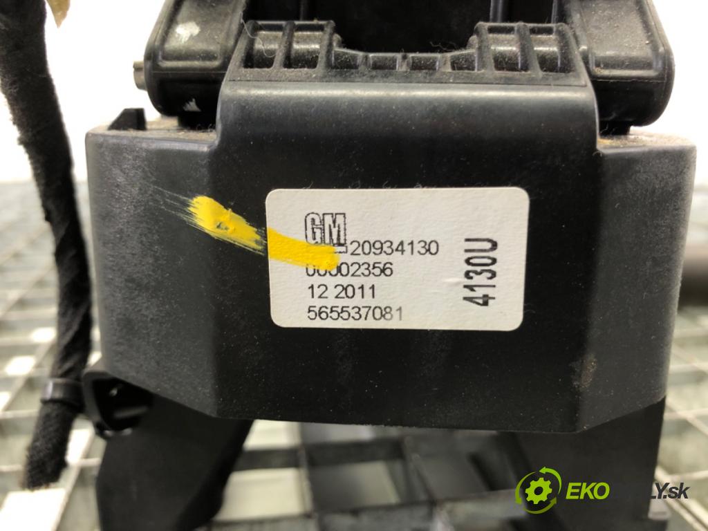 OPEL ASTRA J Kombi 2011 118 kW 2.0 CDTI (35) 1956 Kulisa 20934130 (Rýchlostná páka (kulisa))