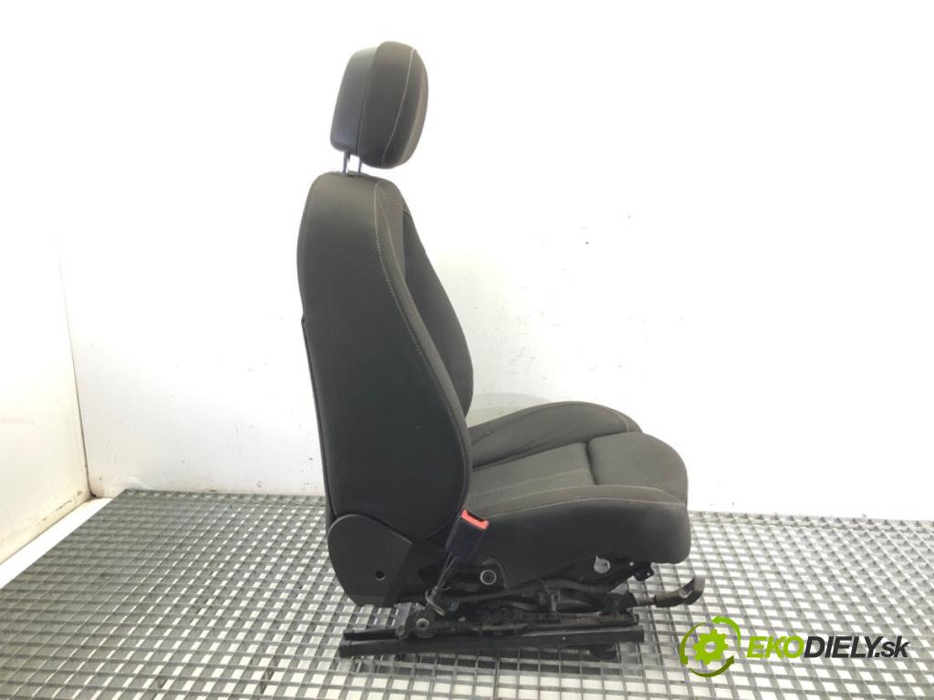 OPEL ASTRA J Kombi 2011 118 kW 2.0 CDTI (35) 1956 Sedadlo ľavy predný
