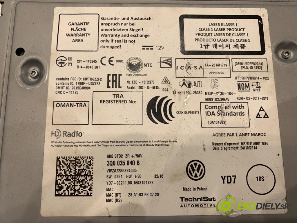 VW GOLF VII liftback 2016 81 kW 1.6 TDI 1598 CZYTNIK navigace 3Q0035840B (Ostatní)