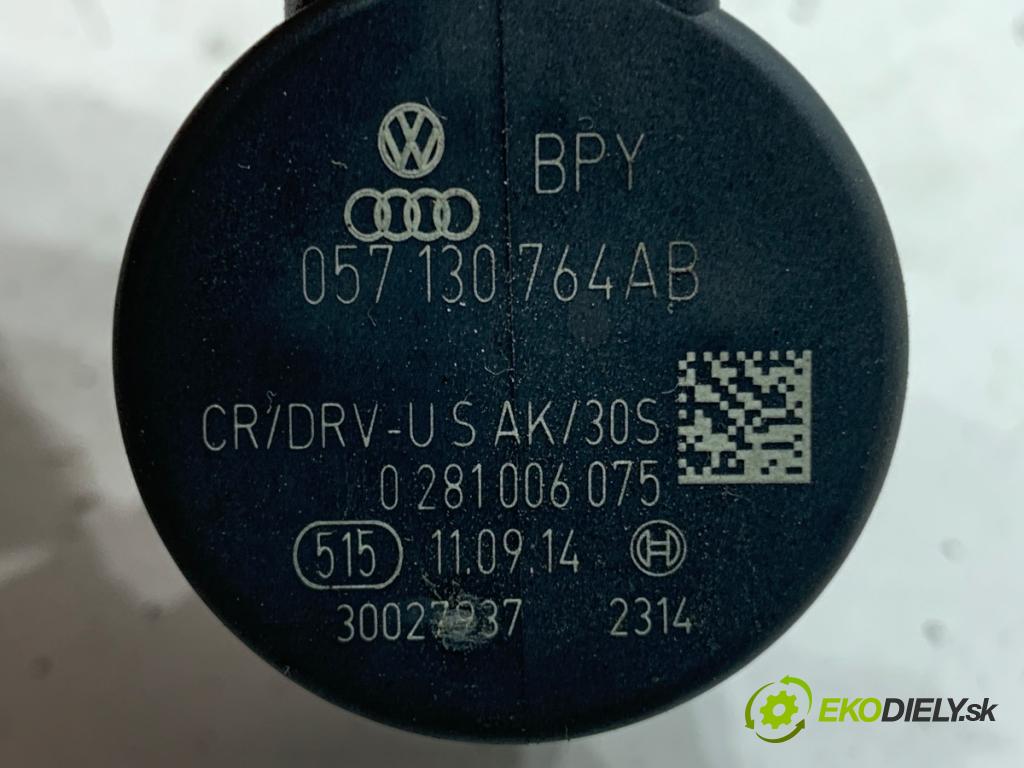 SEAT LEON III liftback 2014 77 kW 1.6 TDI 1598 Regulátor tlaku paliva 057130764AB (Palivový systém ostatné)