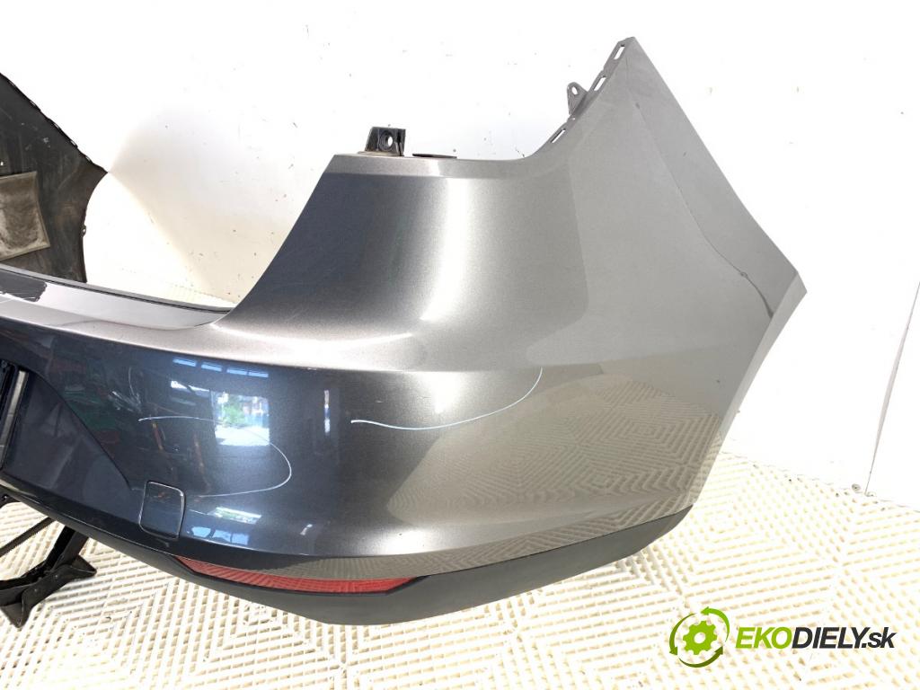 SEAT LEON III liftback 2014 77 kW 1.6 TDI 1598 nárazník zadní část  (Ostatné)