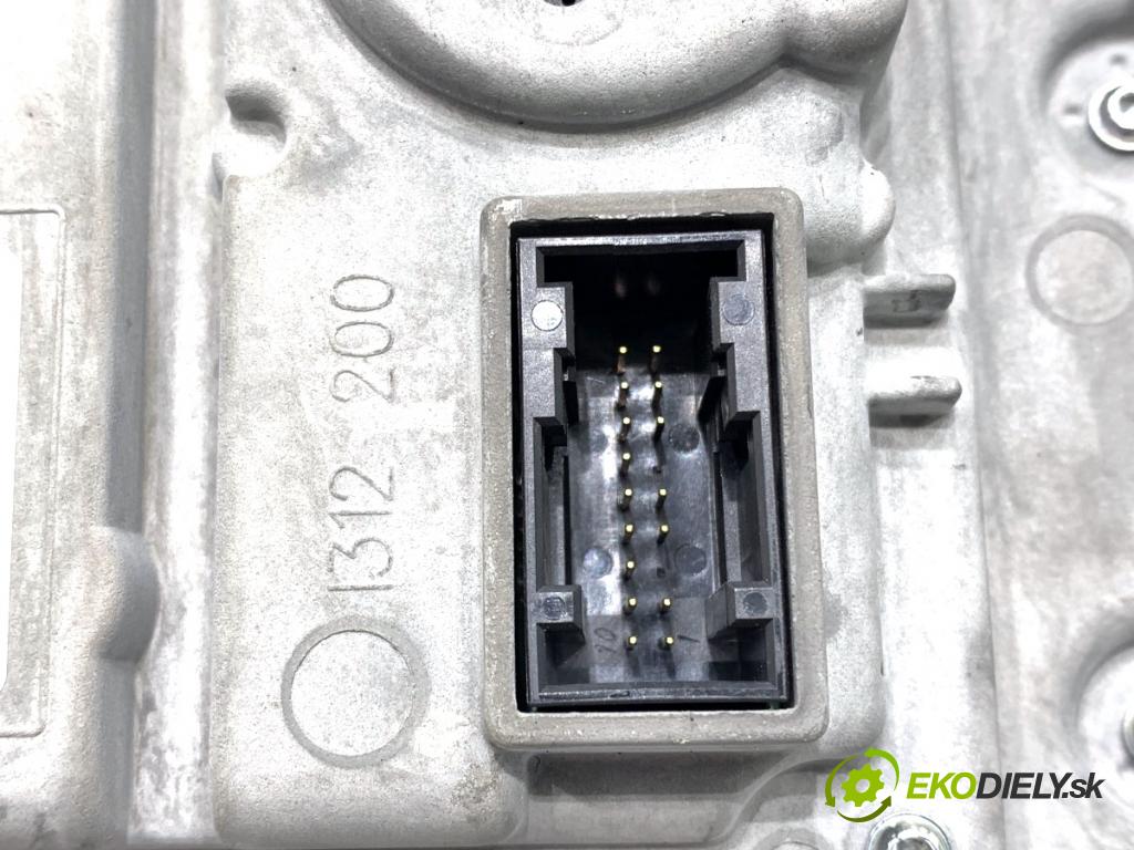 VW GOLF VIII liftback 2022 110 kW 1.5 TSI 1495 Prístrojovka 5H0920340C (Prístrojová doska)