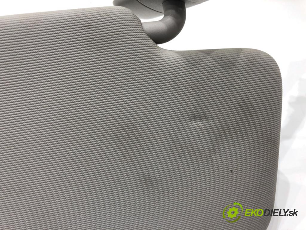 VW GOLF VIII liftback 2022 110 kW 1.5 TSI 1495 Clona slnečná pravy