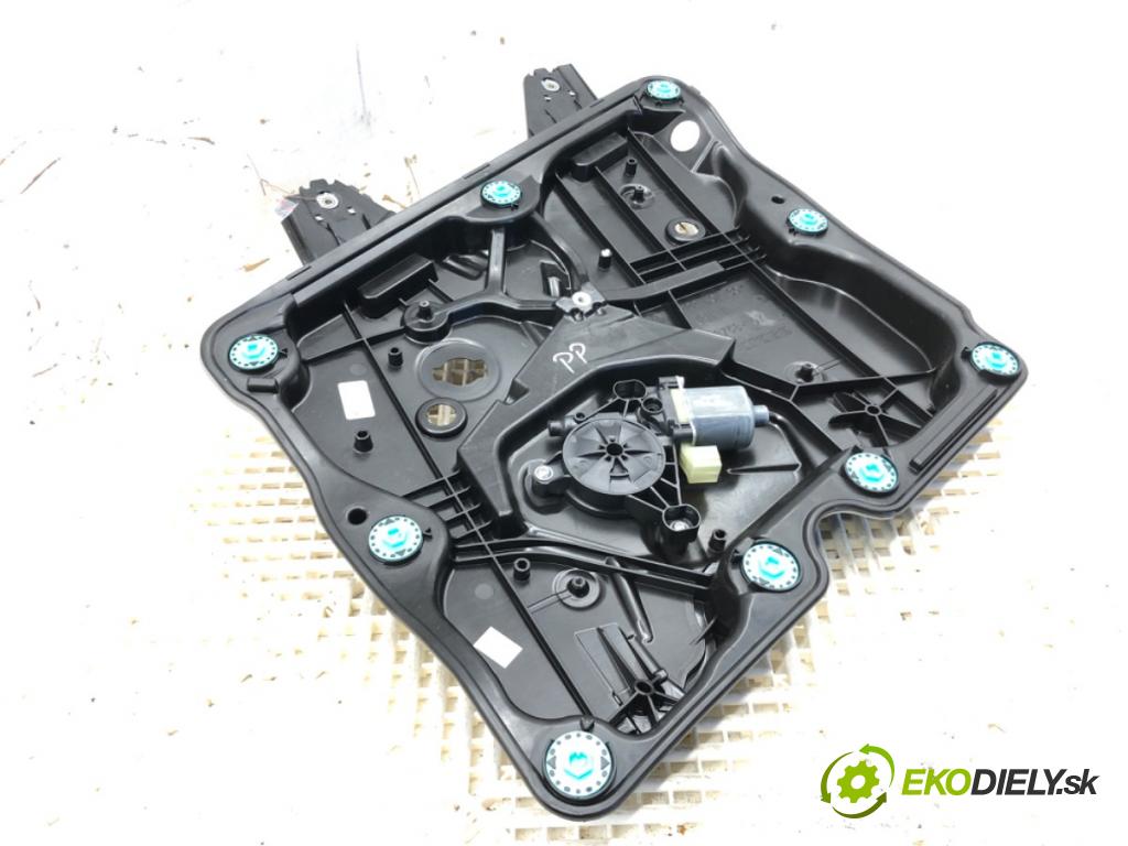 VW GOLF VIII liftback 2022 110 kW 1.5 TSI 1495 mechanismus okna pravý přední část 5H0837402H