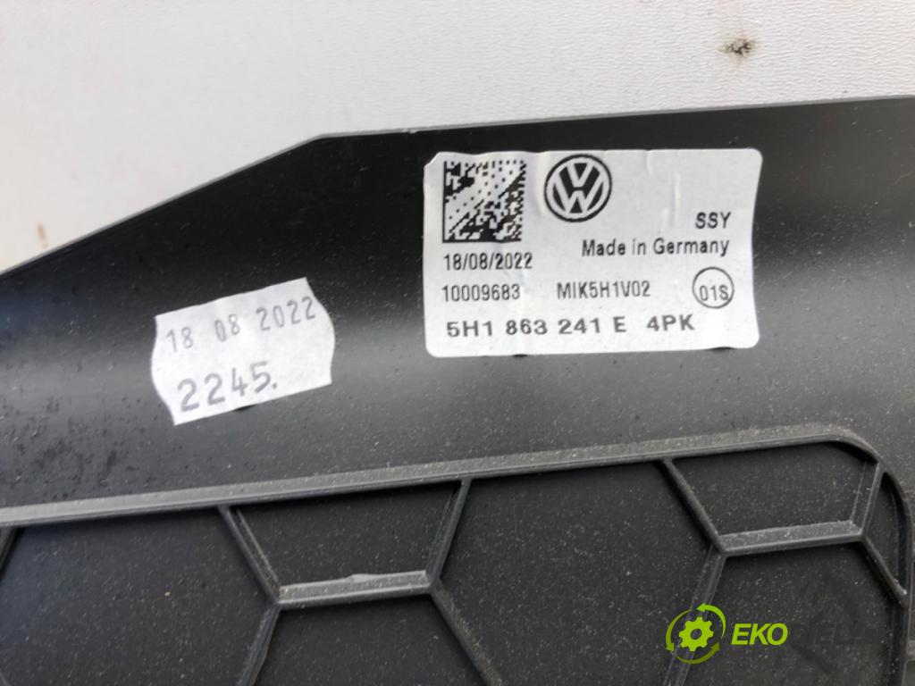 VW GOLF VIII liftback 2022 110 kW 1.5 TSI 1495 Tunel stredový 5H1863241E (Stredový tunel)