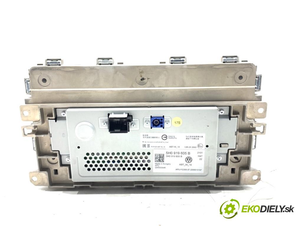 VW GOLF VIII liftback 2022 110 kW 1.5 TSI 1495 Dislpej 5H0919605B (Prístrojová doska)