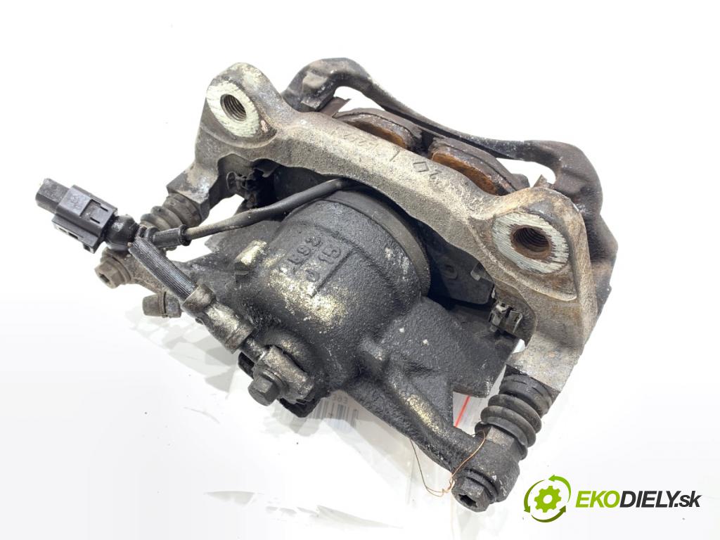 VW GOLF VIII liftback 2022 110 kW 1.5 TSI 1495 Brzdič strmeň pravy predný