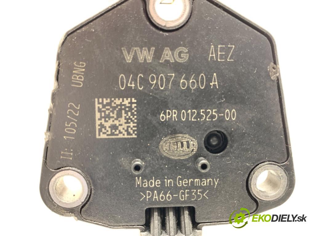 VW GOLF VIII liftback 2022 110 kW 1.5 TSI 1495 Snímač hladiny oleja 04C907660A (Snímač)