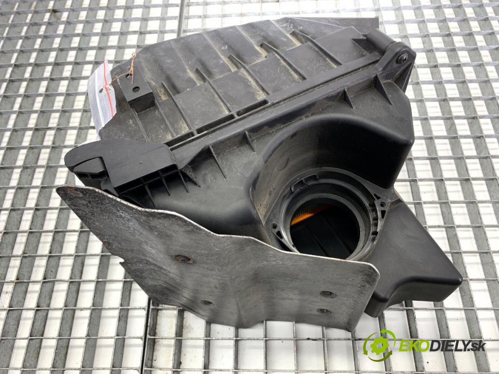 AUDI A4 B7 Kombi 2007 125 kW 2.0 TDI 1968 obal filtra vzduchu 03G133835B (Kryty filtrů)