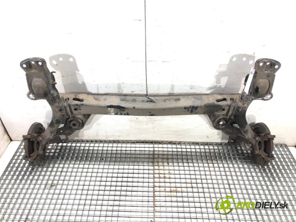 VW GOLF VII liftback 2016 81 kW 1.6 TDI 1598 výztuha zadní část 5Q0501049BA