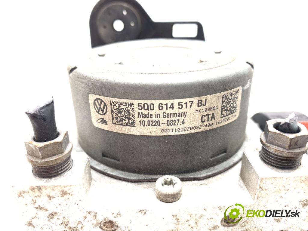 VW GOLF VII liftback 2016 81 kW 1.6 TDI 1598 pumpa ABS 5Q0614517BJ (Pumpy brzdové)