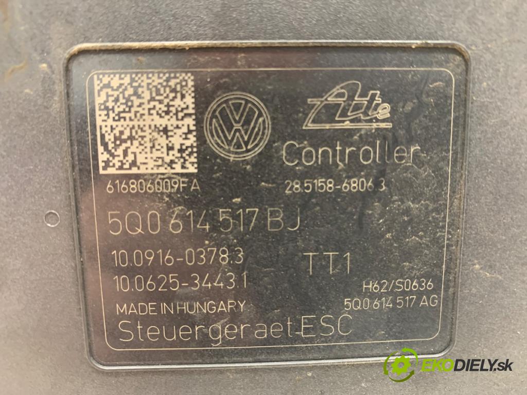 VW GOLF VII liftback 2016 81 kW 1.6 TDI 1598 Pumpa ABS 5Q0614517BJ (Pumpa ABS)