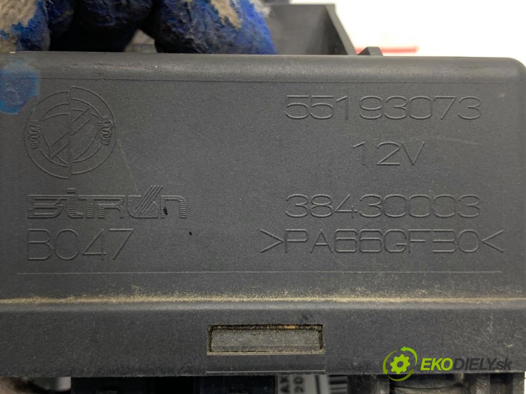 ALFA ROMEO 159 sedan 2008 110 kW 1.9 JTDM 16V (939AXC1B, 939AXC12) 1910 relé sviečok žhavenia 55193073 (Relé)