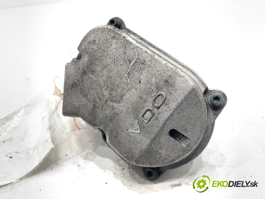AUDI A6 C6 sedan 2005 132 kW 2.7 TDI quattro 2698 nastavovač svod, potrubí 059129086E (Ostatní)