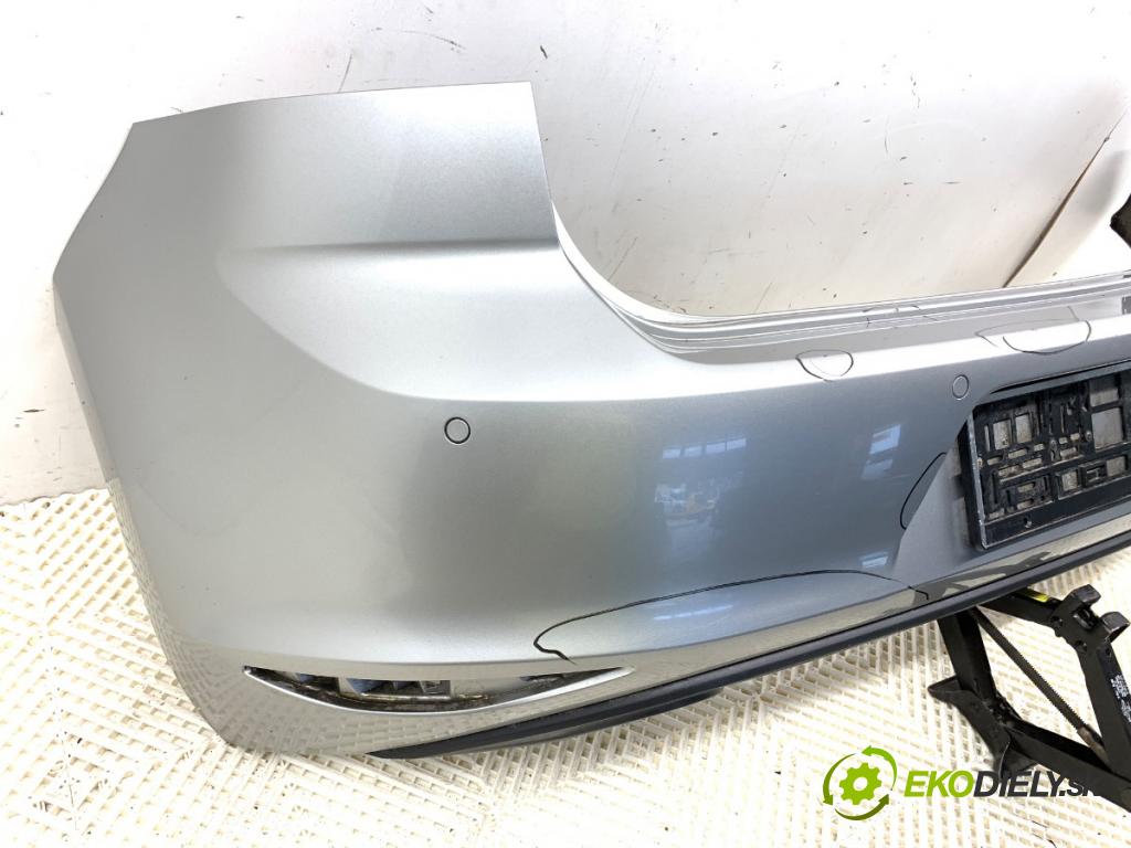VW GOLF VII liftback 2016 81 kW 1.6 TDI 1598 nárazník zadní část LA7W (Ostatné)