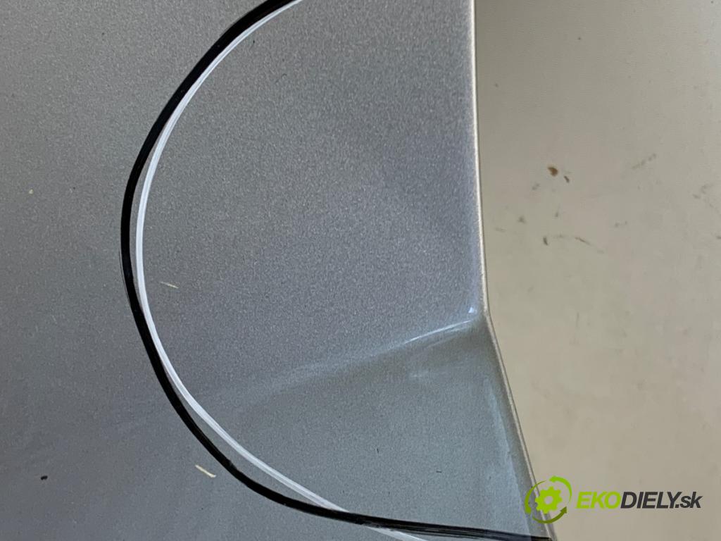 VW GOLF VII liftback 2016 81 kW 1.6 TDI 1598 blatník levý přední část