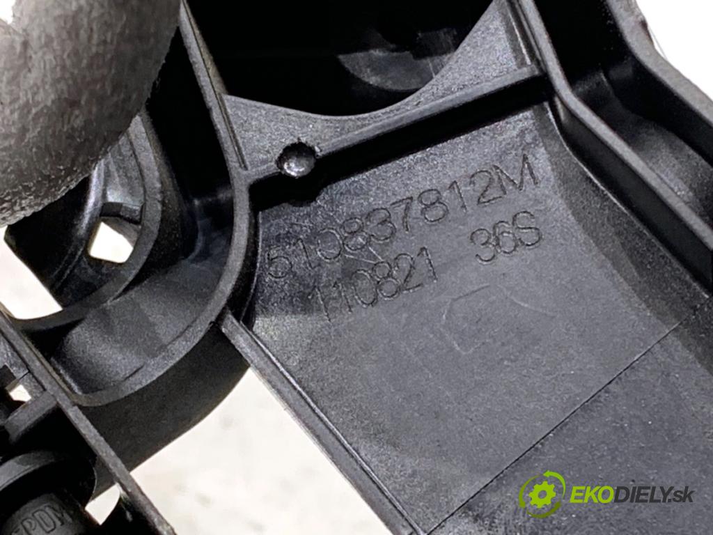 VW TOURAN nadwozie wielkoprzestrzenne (MPV) 2021 110 kW 1.5 TSI 1495 Kľučka vonkajšia pravy zad
