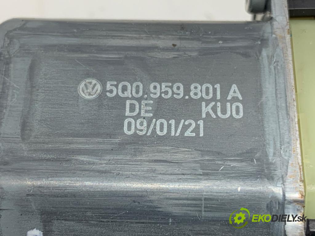VW TOURAN nadwozie wielkoprzestrzenne (MPV) 2021 110 kW 1.5 TSI 1495 mechanismus okna levý zadní část 5Q0959801A 5TA839461B