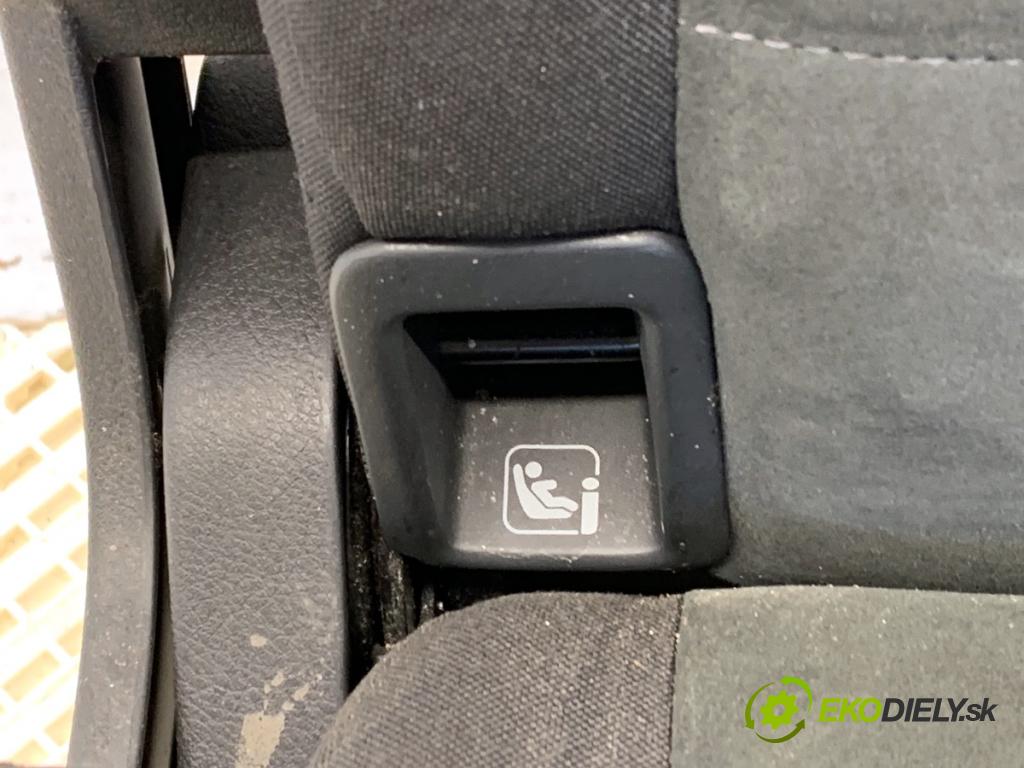 VW TOURAN nadwozie wielkoprzestrzenne (MPV) 2021 110 kW 1.5 TSI 1495 Sedadlo zad
