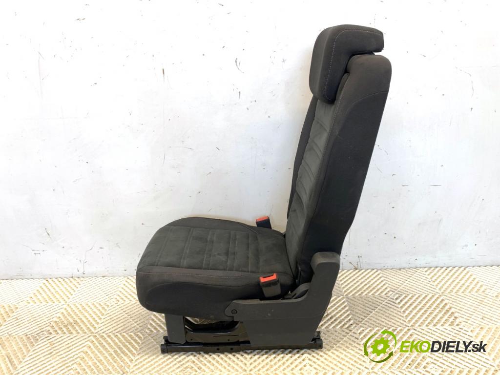 VW TOURAN nadwozie wielkoprzestrzenne (MPV) 2021 110 kW 1.5 TSI 1495 Sedadlo zad