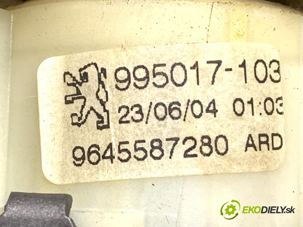 PEUGEOT 407 sedan 2004 85 kW 1.8 (6D6FZB) 1749 mechanismus okna pravý zadní část