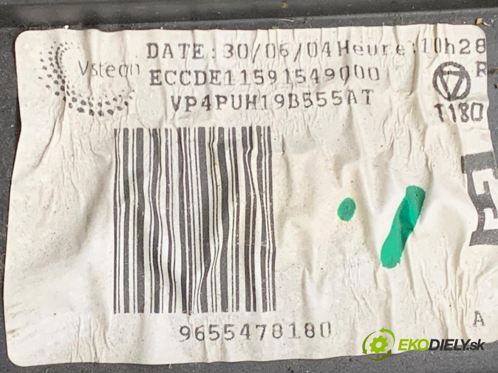 PEUGEOT 407 sedan 2004 85 kW 1.8 (6D6FZB) 1749 topné těleso radiátor topení 9655478180 (Radiátory topení)