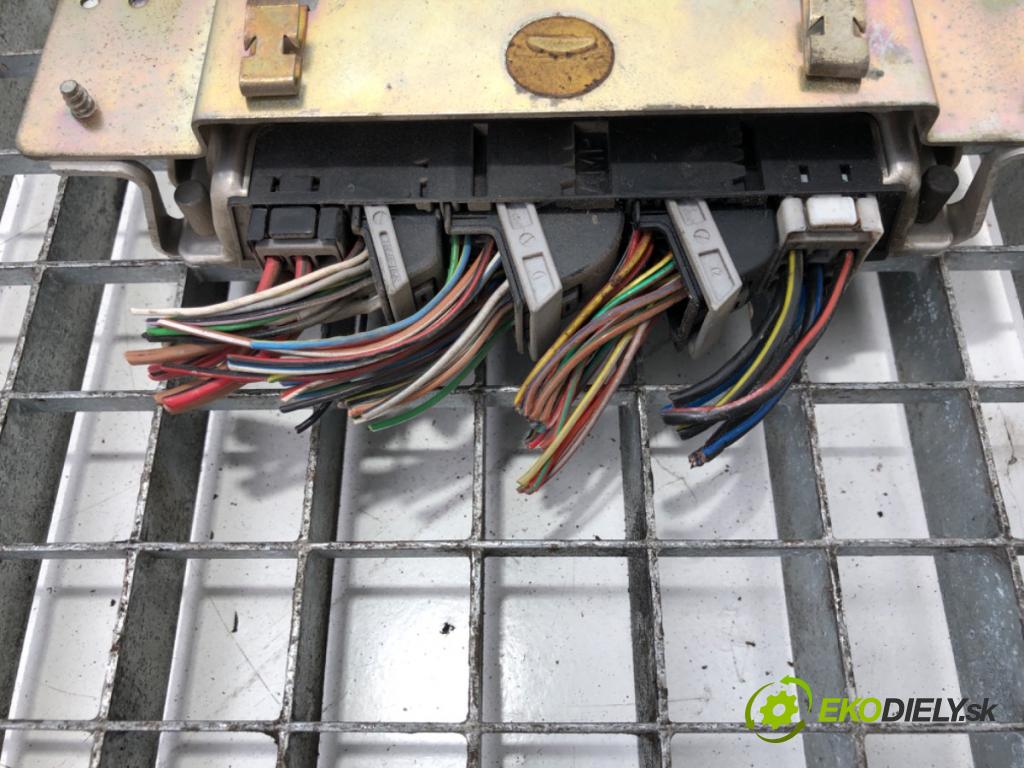 MERCEDES-BENZ W638 Autobus 2000 95 kW 113 2.0 (638.114, 638.194) 1998 riadiaca jednotka Motor 0001530979 (Riadiaca jednotka)