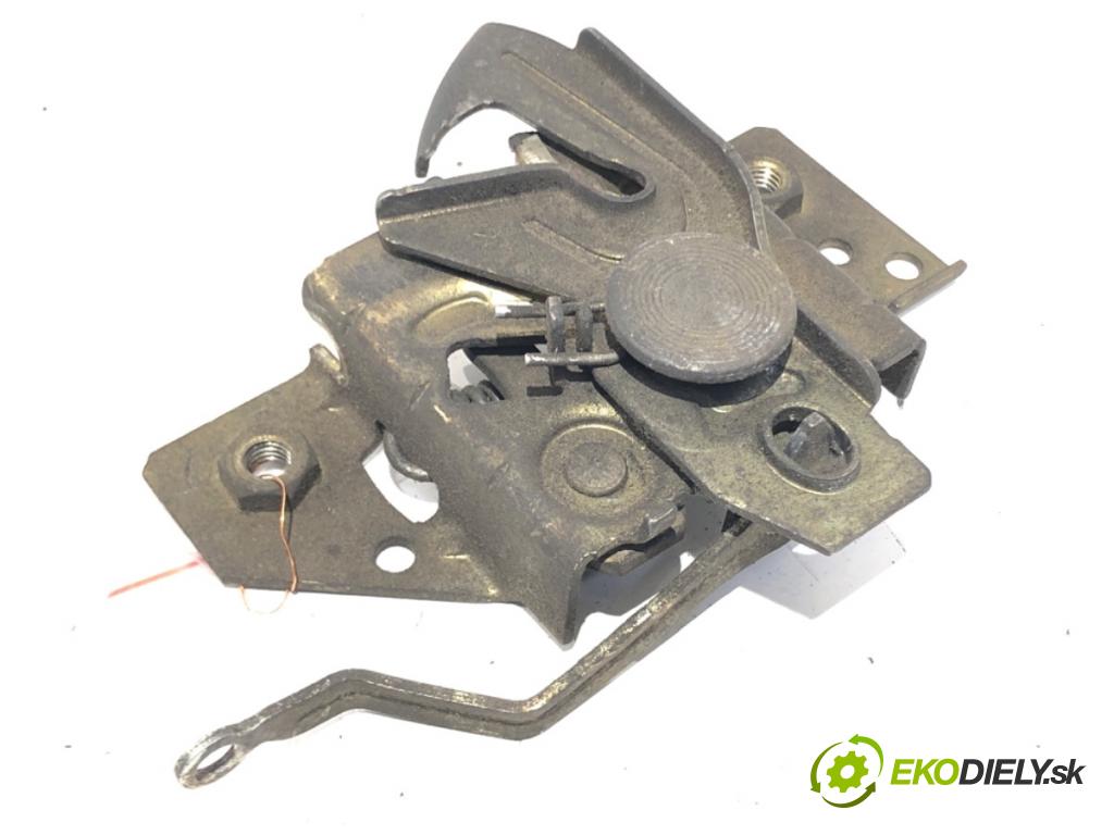FORD FIESTA MK6 liftback 2003 50 kW 1.4 TDCi 1399 zámok kapoty přední část
