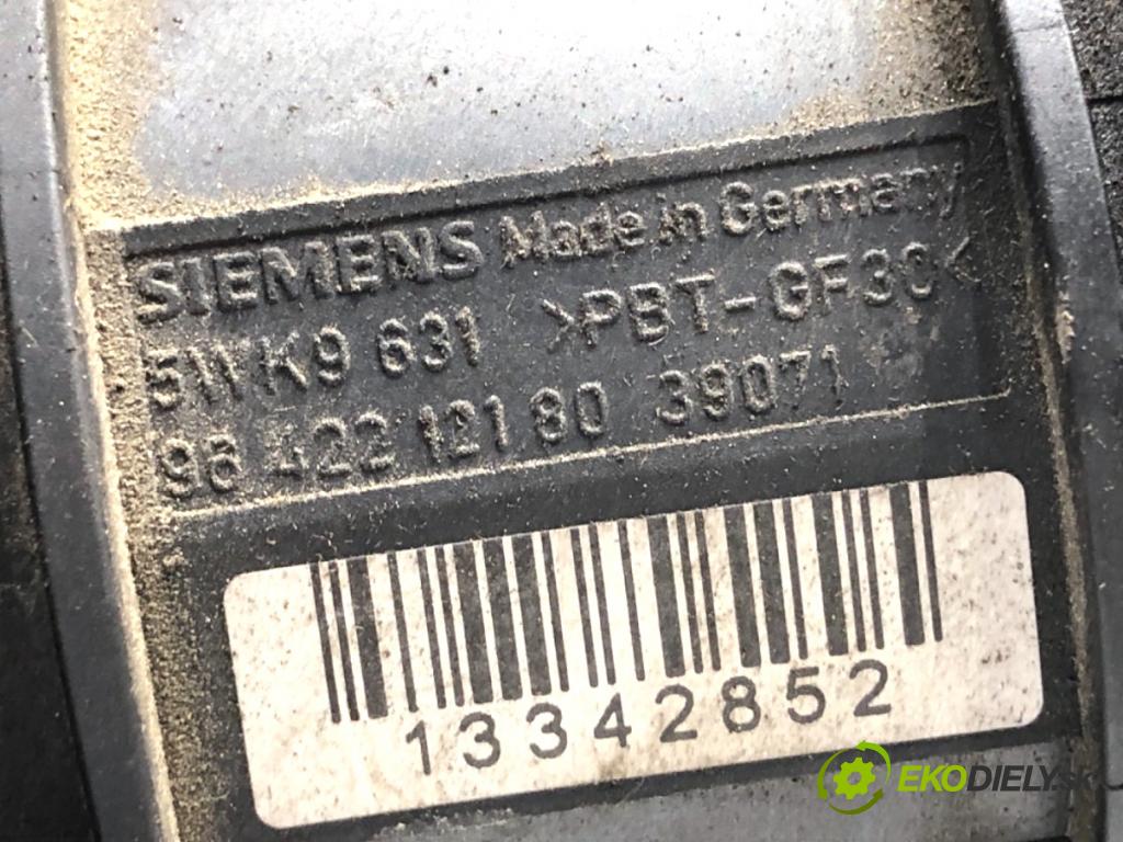 FORD FIESTA MK6 liftback 2003 50 kW 1.4 TDCi 1399 váha vzduchu 9642212180 (Váhy vzduchu)