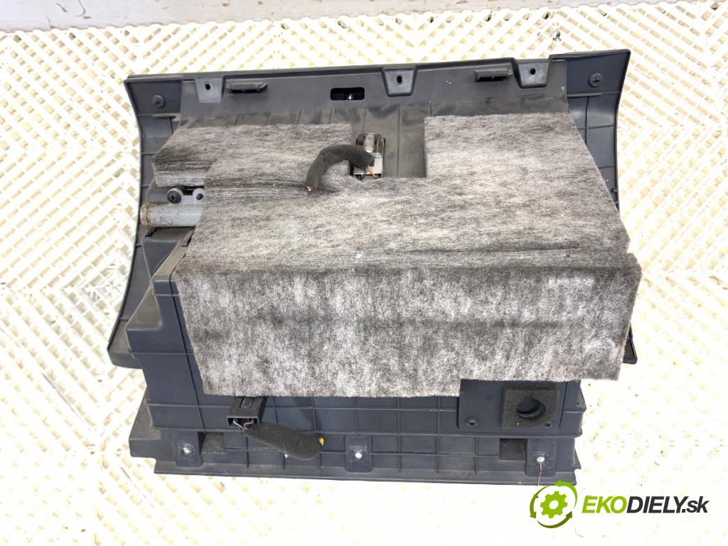 CHEVROLET CAPTIVA SUV 2007 110 kW 2.0 AWD 1991 Priehradka, kastlík spolujazdca  (Priehradka (kastlík))