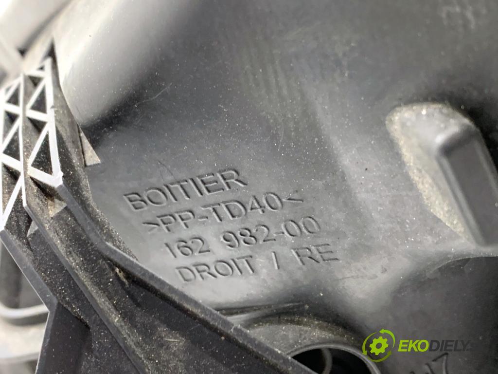 CITROEN C4 PICASSO I nadwozie wielkoprzestrzenne (MPV) 2007 80 kW 1.6 HDi 1560 světlomet pravý přední část 162982-00
