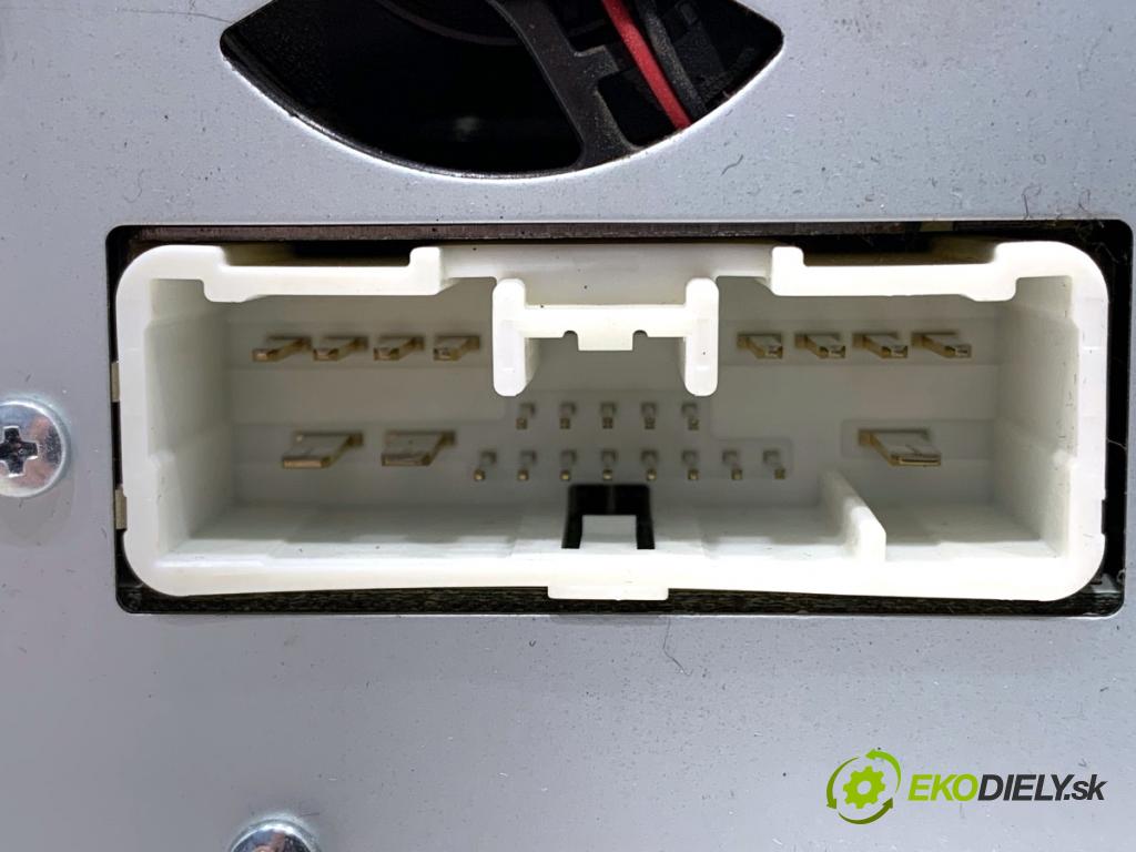 MAZDA 6 GJ Kombi 2013 110 kW 2.2 D 2191 RADIO CV-VM42F4JM (Audio zařízení)